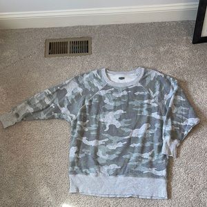 Aerie Camo Pullover Size Medium